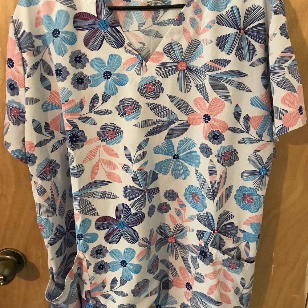 Buttersoft 2Xl scrub top
